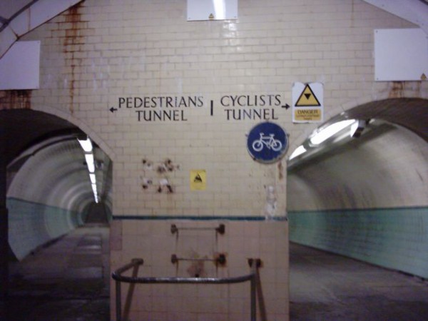 Tyne Cycle Tunnel_cycle city
