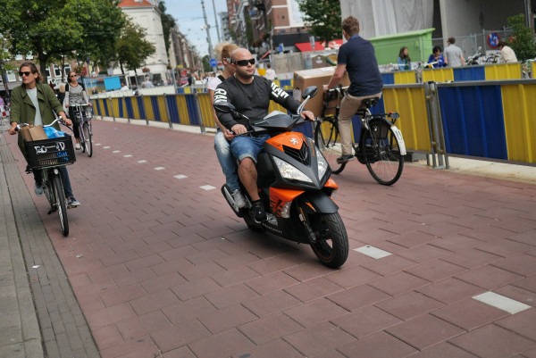 Bike paths for scooters_Dutch cycling infrastructure