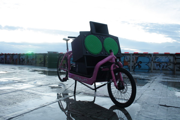 Cargo Bike with stereo 